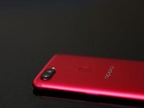 红色星幕屏（探索红色星幕屏的无限魅力）