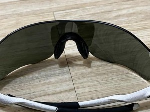 探索奥克利(Oakley)（奥克利眼镜的卓越品质与创新设计）