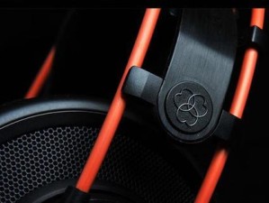 AKG701耳机的音质和舒适性如何？（深度评测AKG701耳机的音质表现和佩戴舒适度）