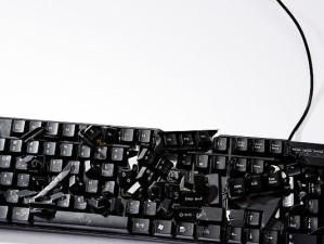 键盘坏了，电脑又开不了机怎么办？（解决电脑无法开机的方法及注意事项）
